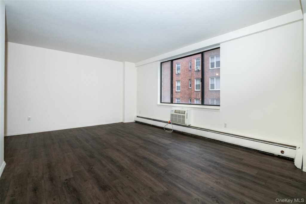 7 Lake Street, Unit #8-L, White Plains, NY 10603 - Photo 10 of 21