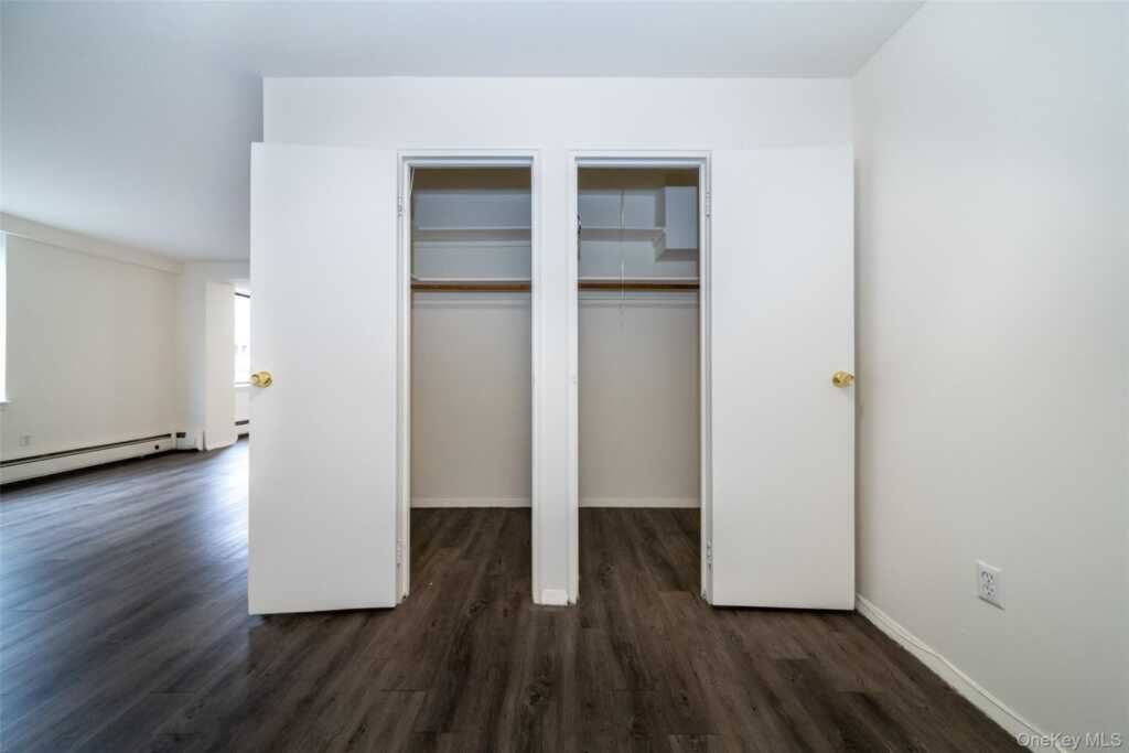 7 Lake Street, Unit #8-L, White Plains, NY 10603 - Photo 4 of 21