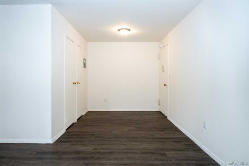 7 Lake Street, Unit #8-L, White Plains, NY 10603 - Photo 6 of 21