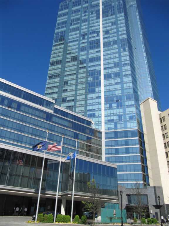 1 Renaissance Square, Unit #11G, White Plains, NY 10601