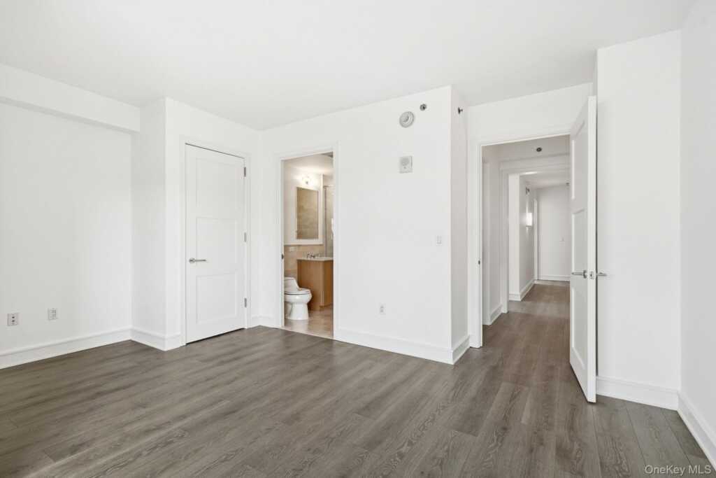 1 Renaissance Square, Unit #11G, White Plains, NY 10601 - Photo 18 of 28