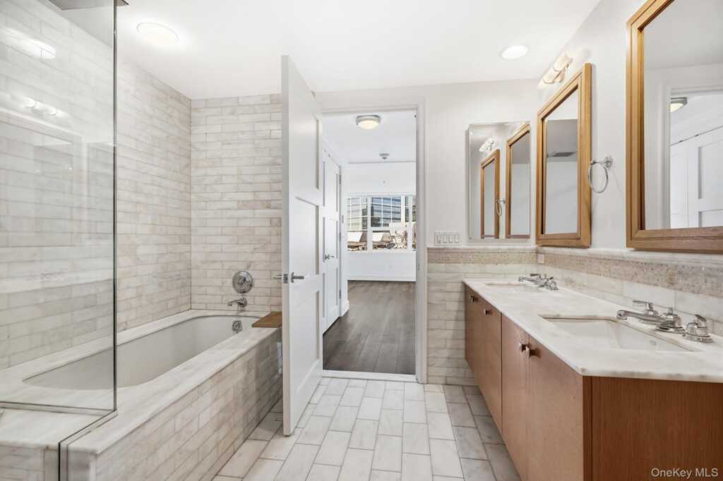 1 Renaissance Square, Unit #11G, White Plains, NY 10601 - Photo 20 of 28
