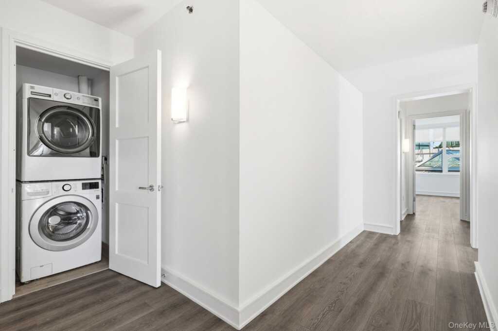 1 Renaissance Square, Unit #11G, White Plains, NY 10601 - Photo 23 of 28