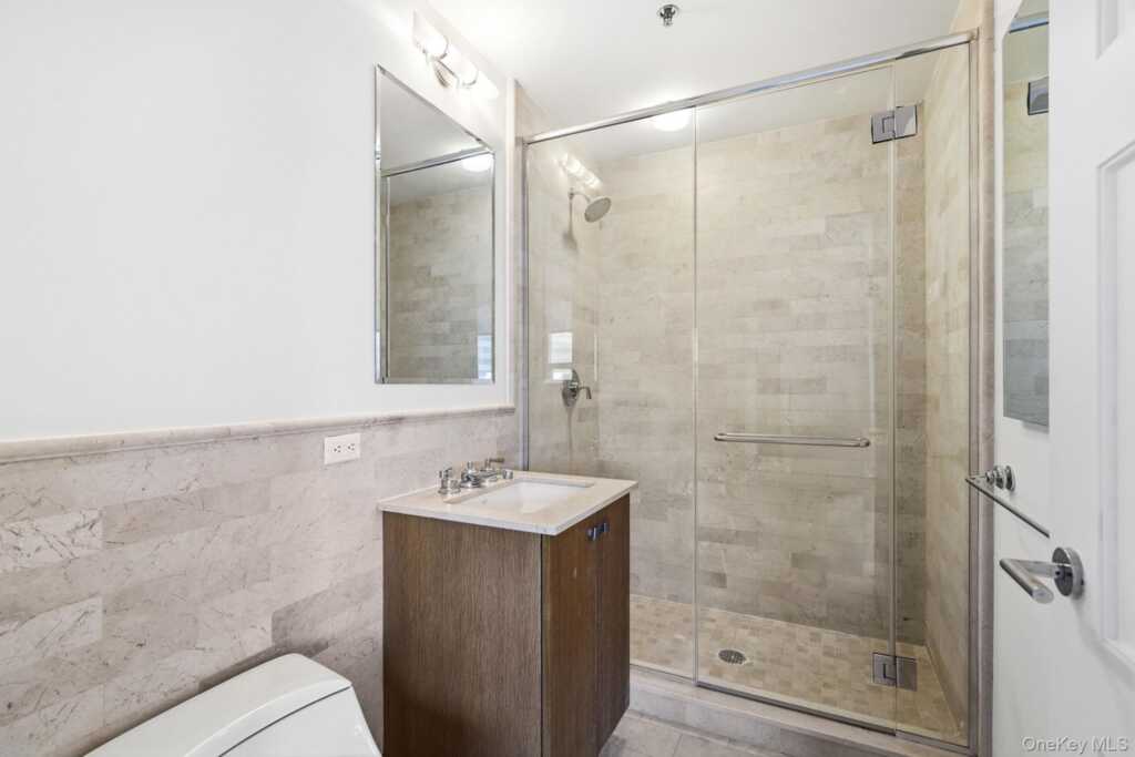 1 Renaissance Square, Unit #11G, White Plains, NY 10601 - Photo 24 of 28