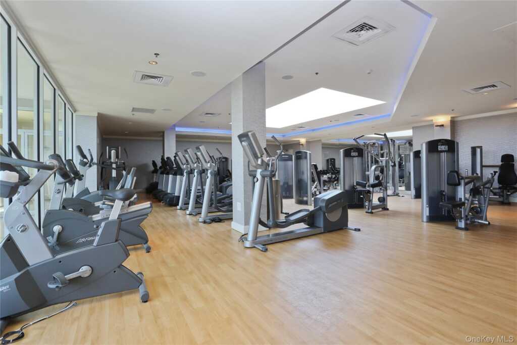 1 Renaissance Square, Unit #11G, White Plains, NY 10601 - Photo 26 of 28