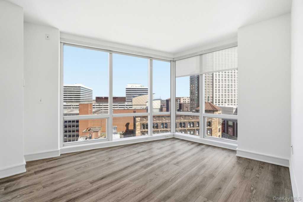 1 Renaissance Square, Unit #11G, White Plains, NY 10601 - Photo 9 of 28