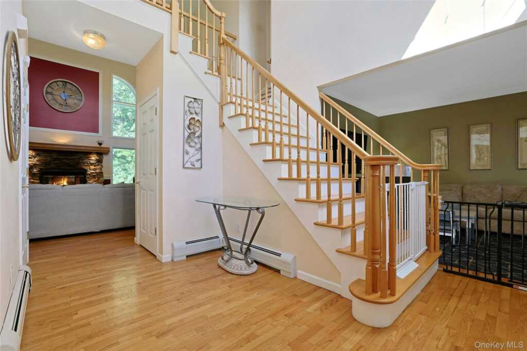 6 Anton Court, Stony Point, NY 10980 - Photo 7 of 45
