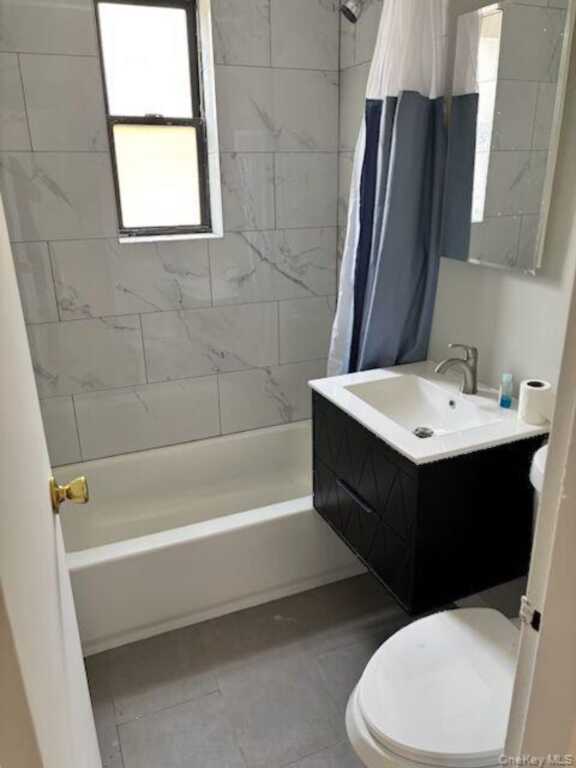 33 Van Wart Avenue, White Plains, NY 10606 - Photo 7 of 8