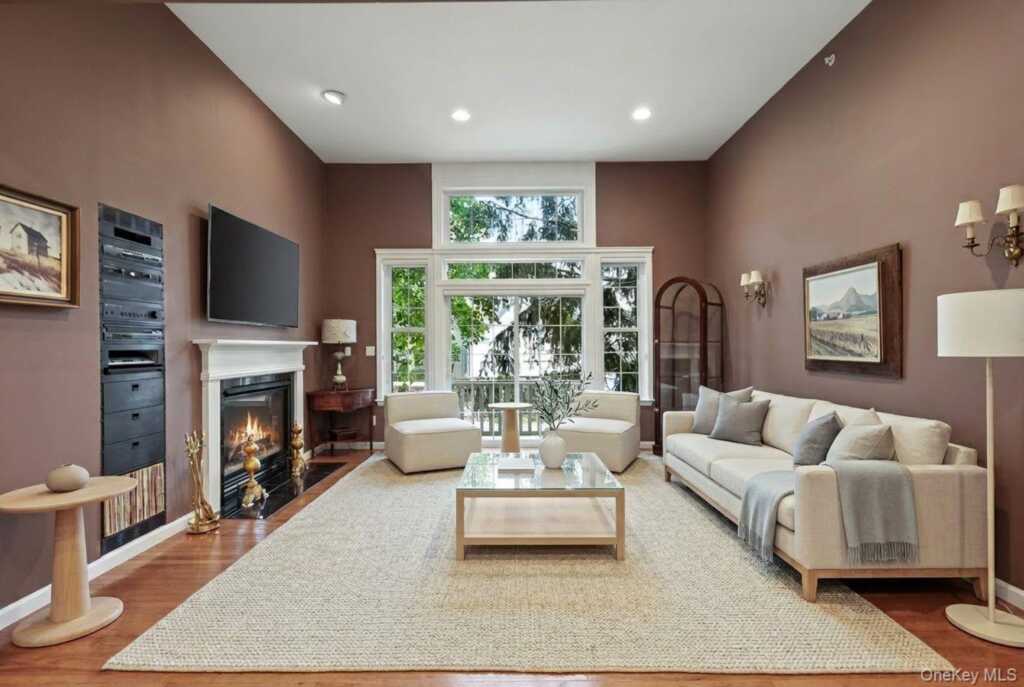 2 Heirloom Lane, Rye, NY 10573 - Photo 8 of 34