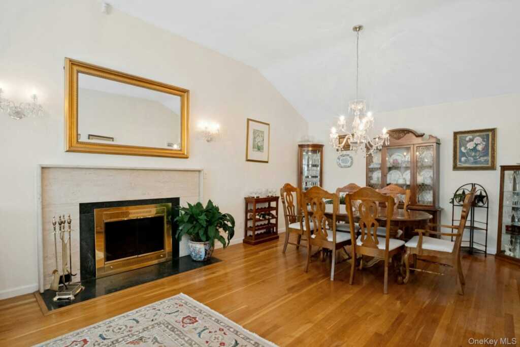 82 Holbrooke Road, White Plains, NY 10605 - Photo 10 of 33