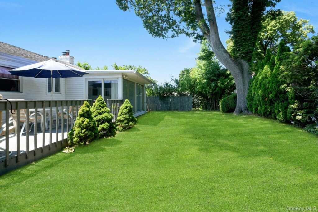 82 Holbrooke Road, White Plains, NY 10605 - Photo 30 of 33