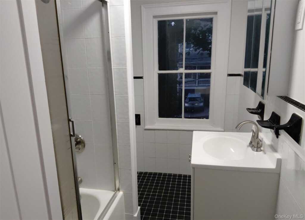 36 4th Avenue, Nyack, NY 10960 - Photo 16 of 18