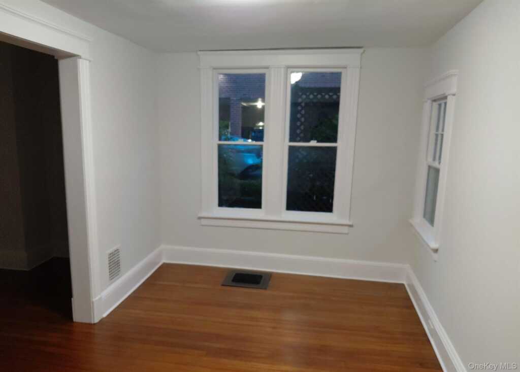 36 4th Avenue, Nyack, NY 10960 - Photo 3 of 18