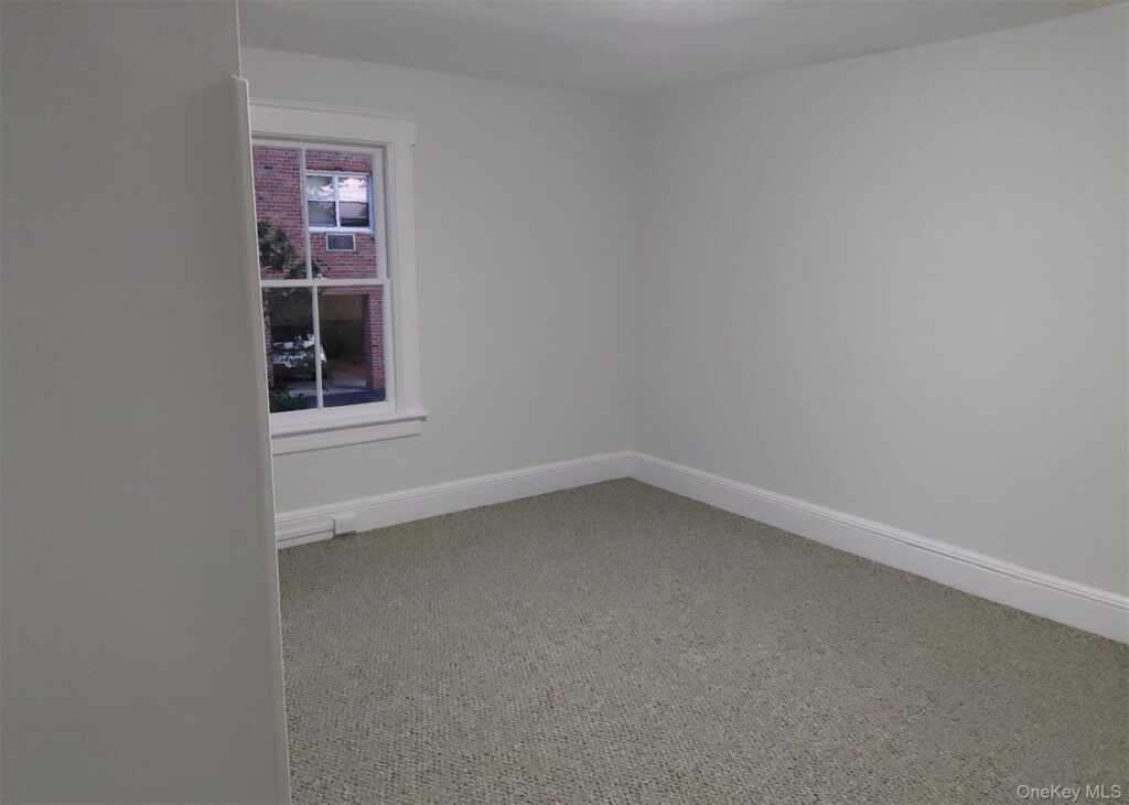 36 4th Avenue, Nyack, NY 10960 - Photo 9 of 18