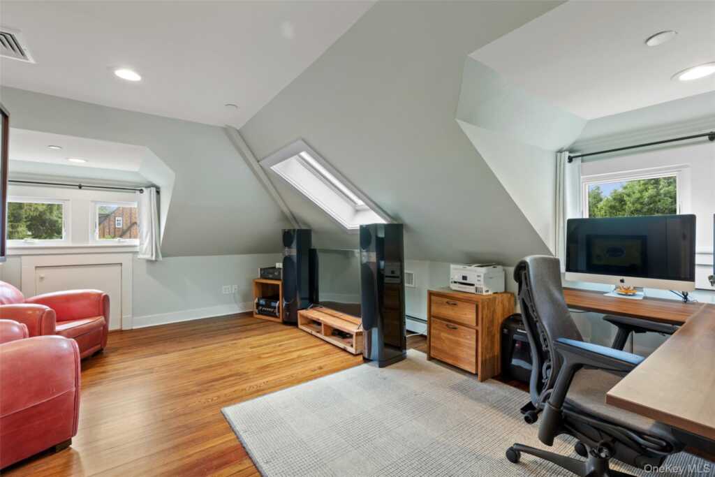 32 Lynden Street, Rye, NY 10580 - Photo 30 of 46