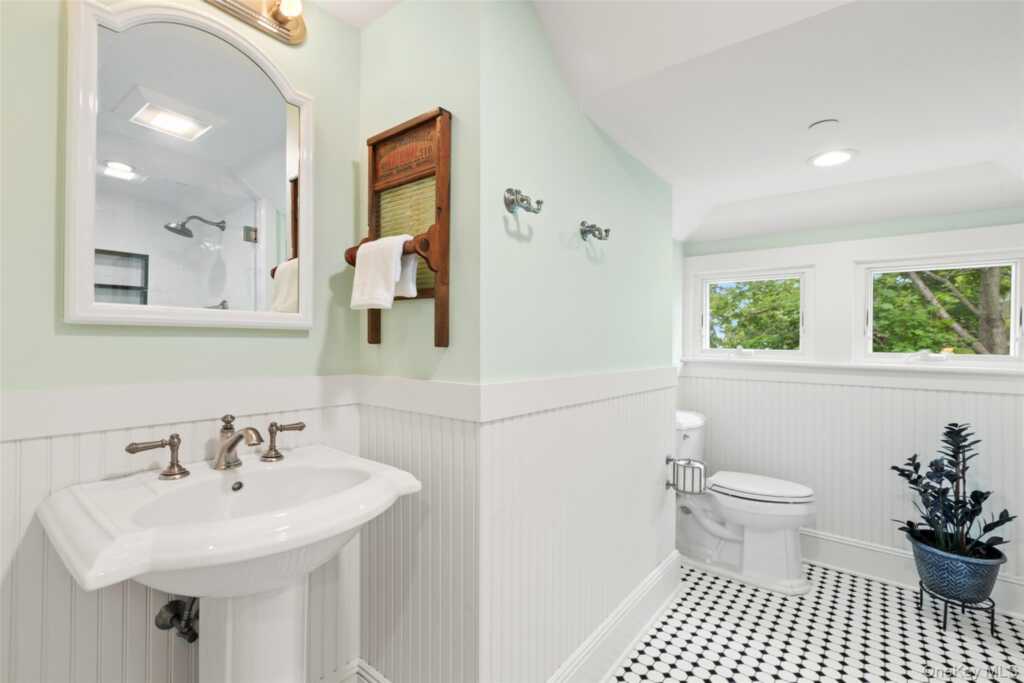 32 Lynden Street, Rye, NY 10580 - Photo 32 of 46