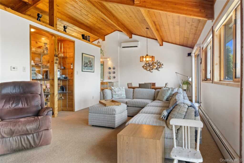 4 Bellview Drive, Valley Cottage, NY 10989 - Photo 35 of 50
