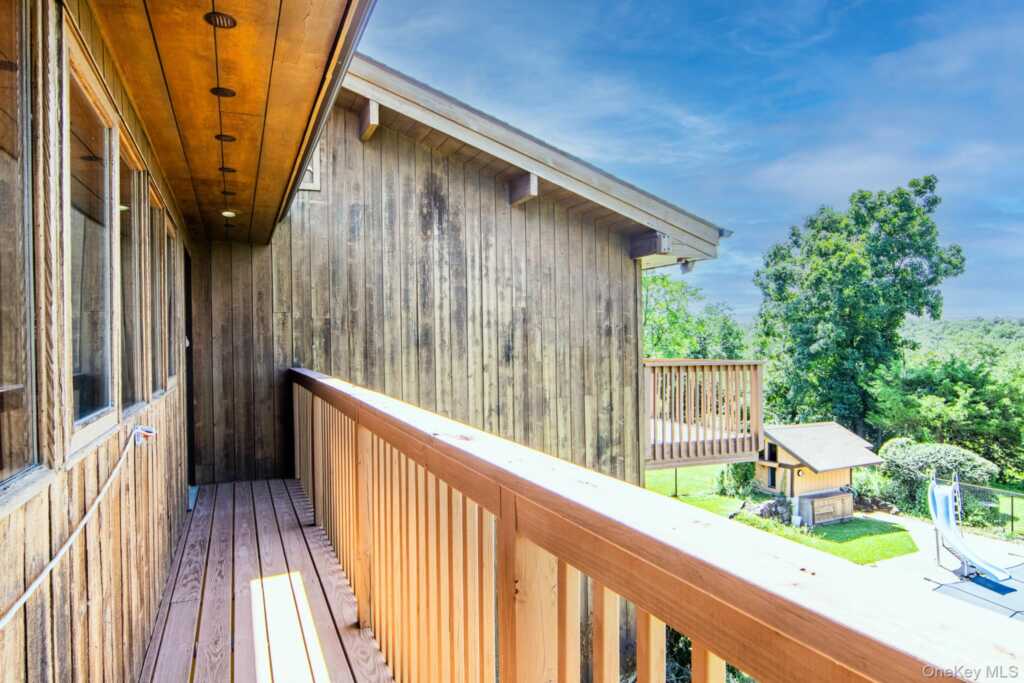 4 Bellview Drive, Valley Cottage, NY 10989 - Photo 39 of 50
