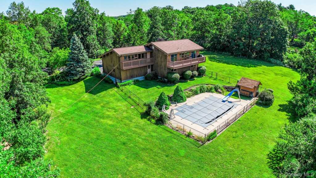 4 Bellview Drive, Valley Cottage, NY 10989 - Photo 41 of 50