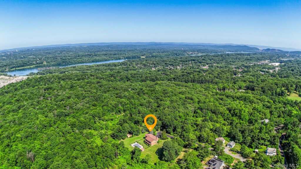 4 Bellview Drive, Valley Cottage, NY 10989 - Photo 44 of 50