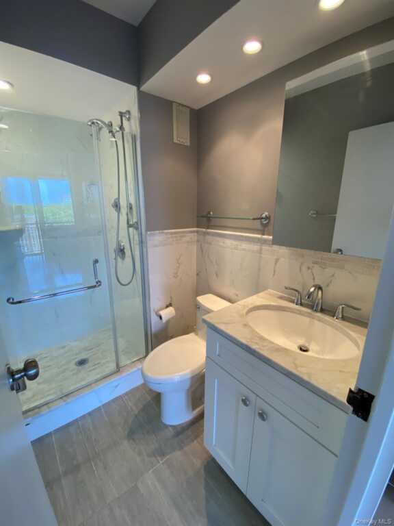 15 Stewart Place, Unit #10E, White Plains, NY 10603 - Photo 14 of 25