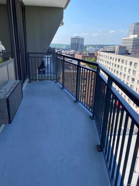 15 Stewart Place, Unit #10E, White Plains, NY 10603 - Photo 15 of 25