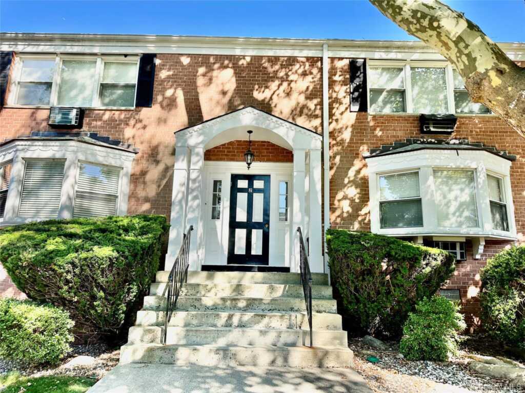2 Oxford Court, Unit #8012, Suffern, NY 10901 - Photo 12 of 13