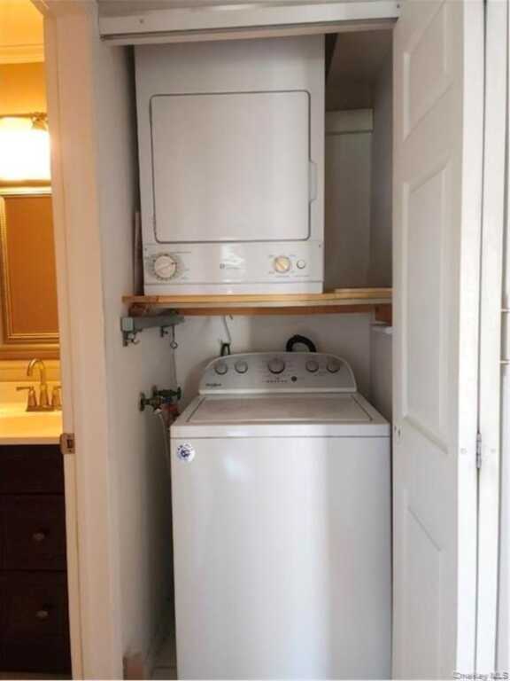 15 Greenridge Avenue, Unit #8, White Plains, NY 10605 - Photo 8 of 8