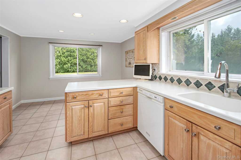 3 Bonwit Road, Rye, NY 10573 - Photo 15 of 31
