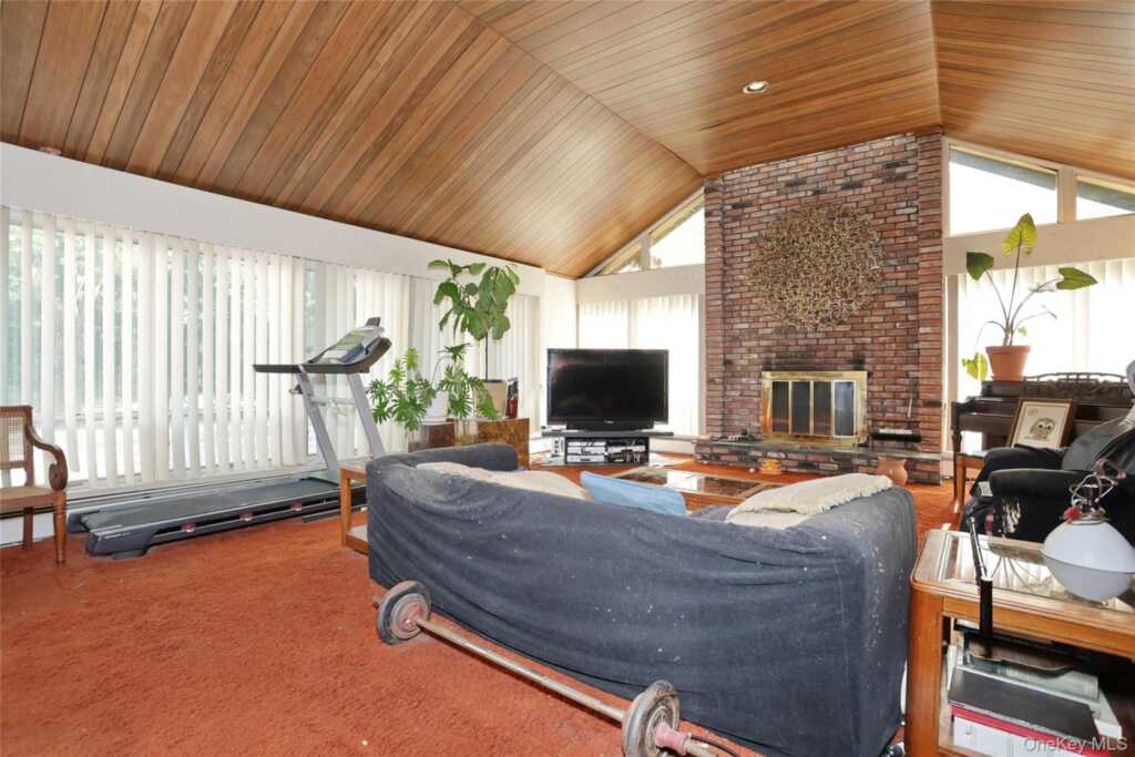 70 Buena Vista Road, New City, NY 10956 - Photo 14 of 50