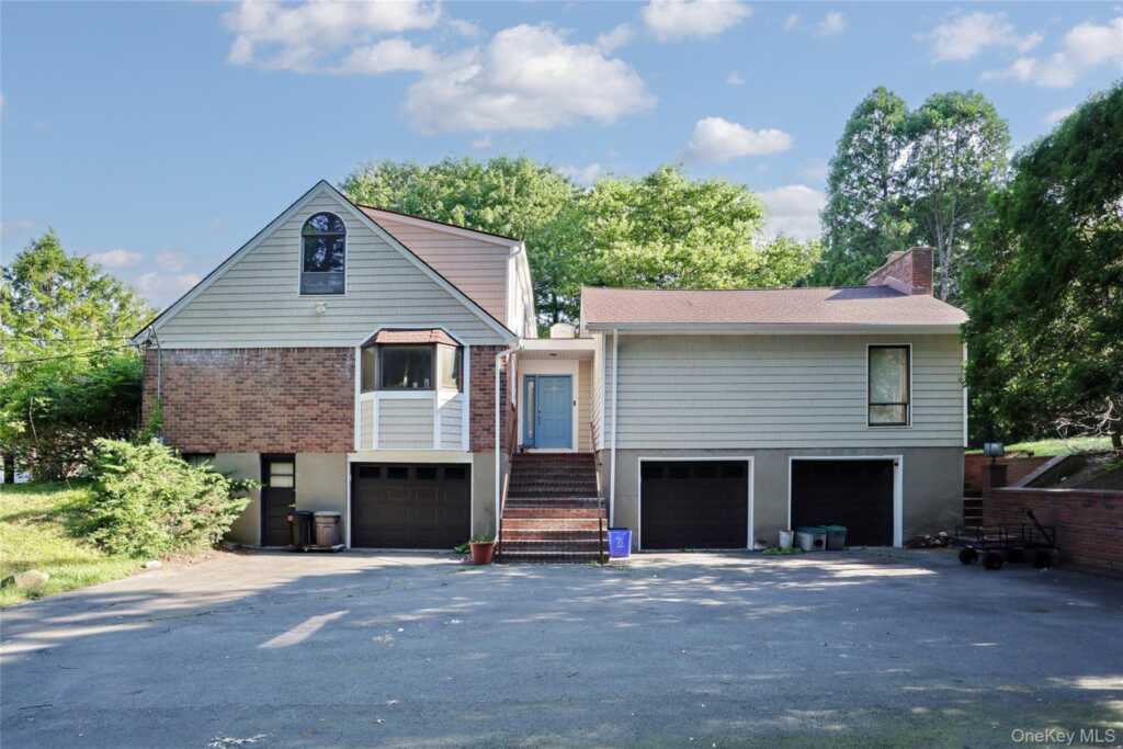 70 Buena Vista Road, New City, NY 10956 - Photo 2 of 50