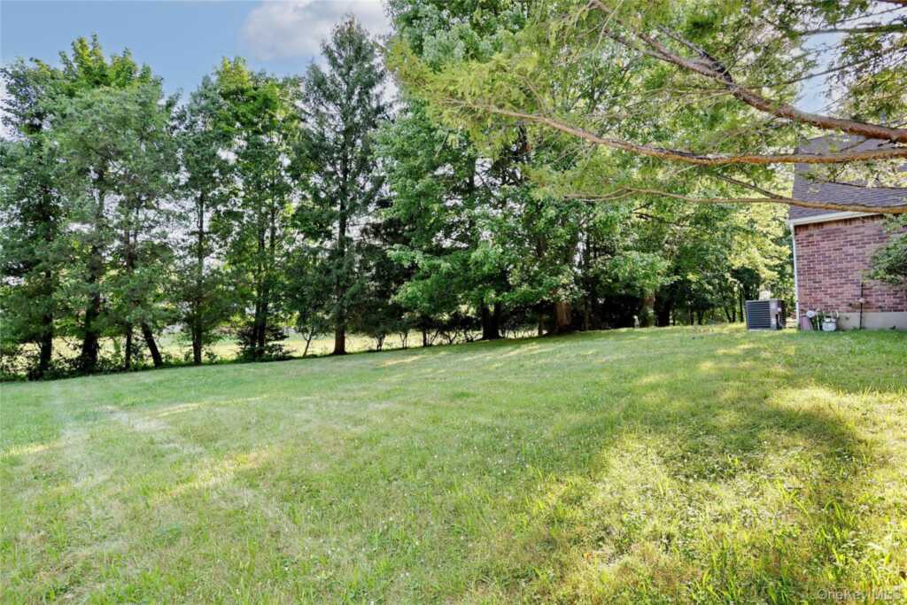 70 Buena Vista Road, New City, NY 10956 - Photo 31 of 50