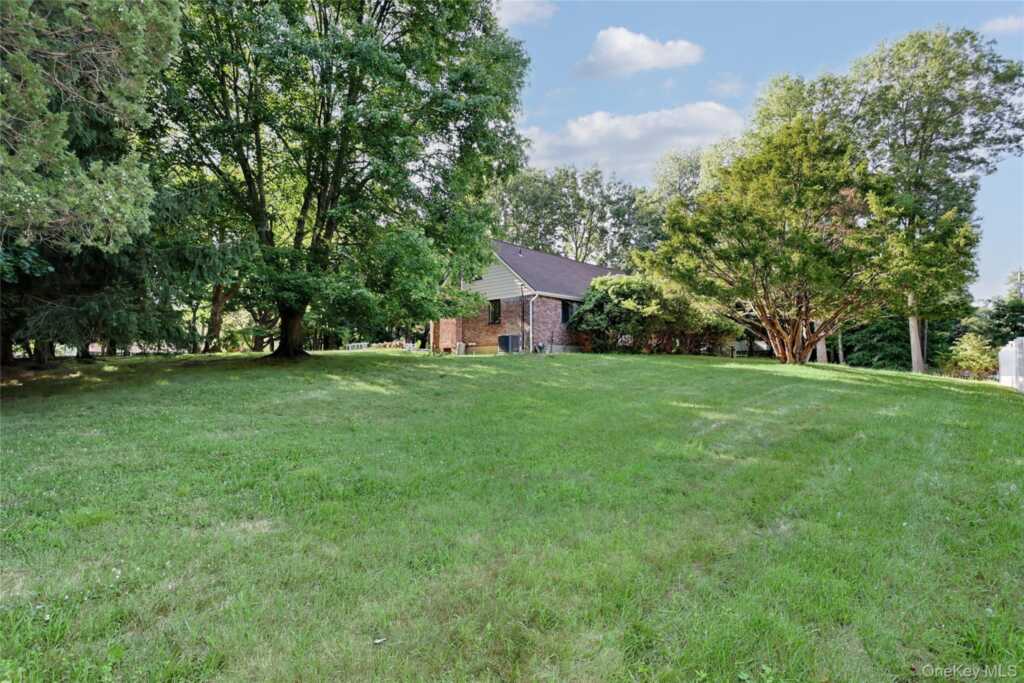 70 Buena Vista Road, New City, NY 10956 - Photo 32 of 50