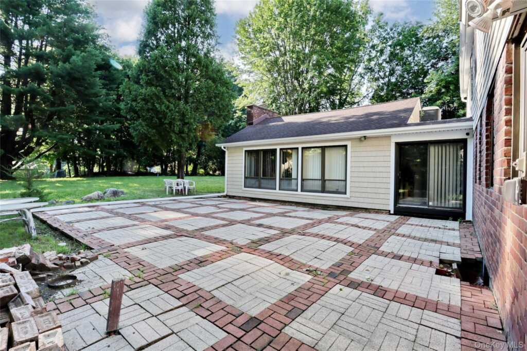 70 Buena Vista Road, New City, NY 10956 - Photo 37 of 50