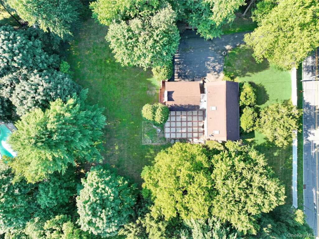 70 Buena Vista Road, New City, NY 10956 - Photo 46 of 50