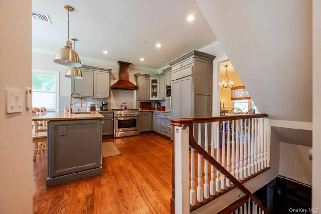 107 Puritan Drive, Rye, NY 10573 - Photo 13 of 43