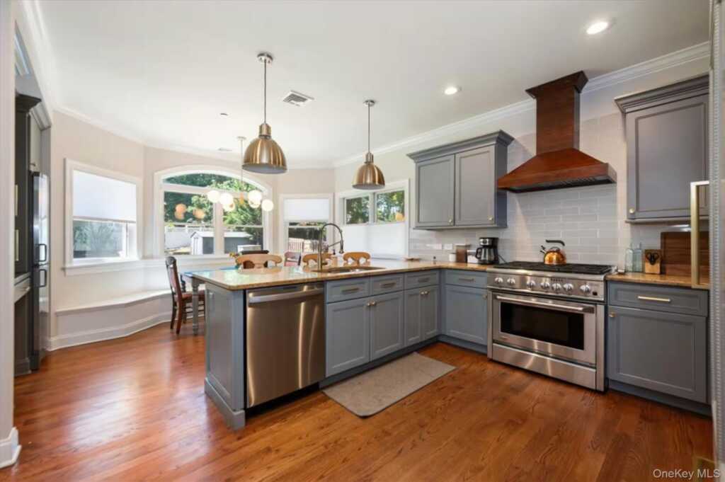 107 Puritan Drive, Rye, NY 10573 - Photo 9 of 43