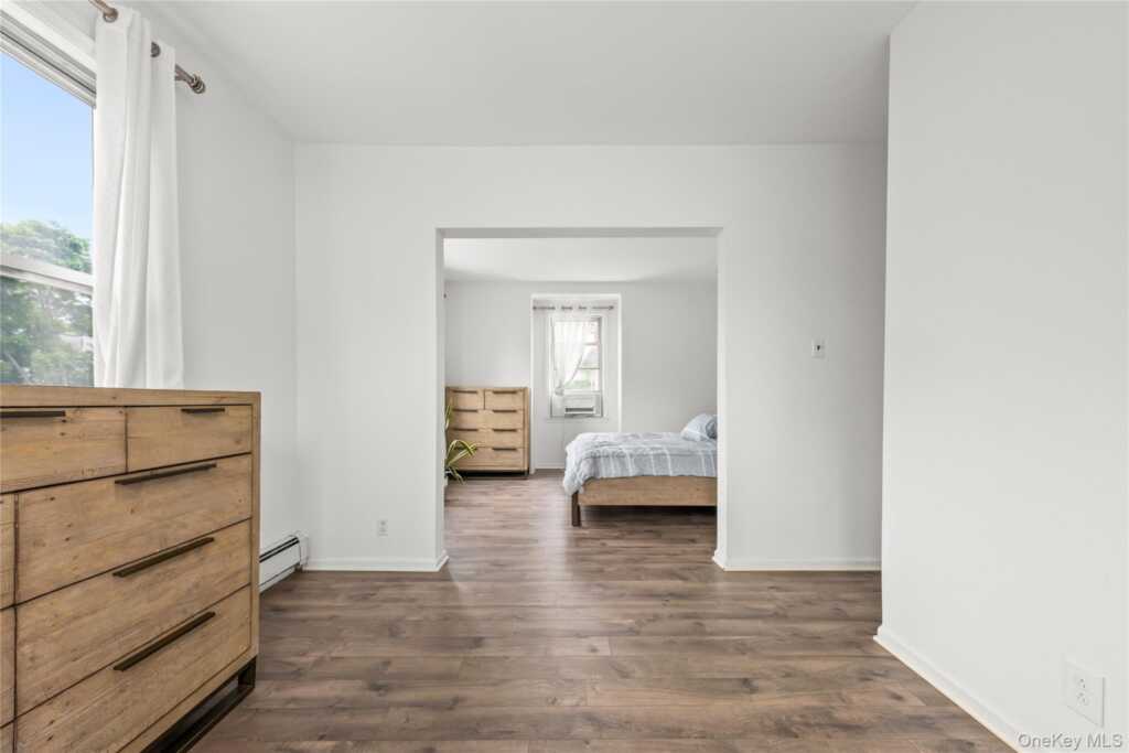46 Meadow Lane, New Rochelle, NY 10805 - Photo 20 of 39