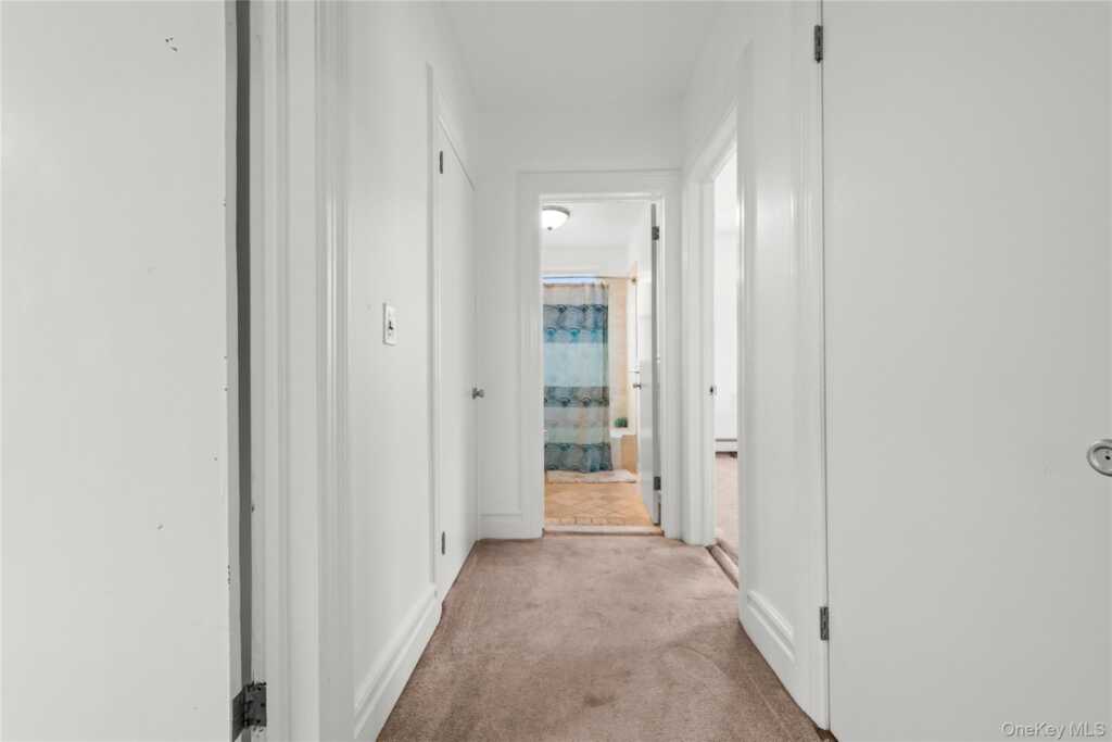 46 Meadow Lane, New Rochelle, NY 10805 - Photo 23 of 39