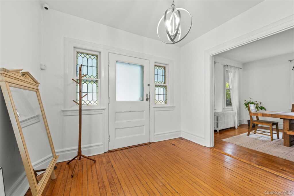 46 Meadow Lane, New Rochelle, NY 10805 - Photo 25 of 39