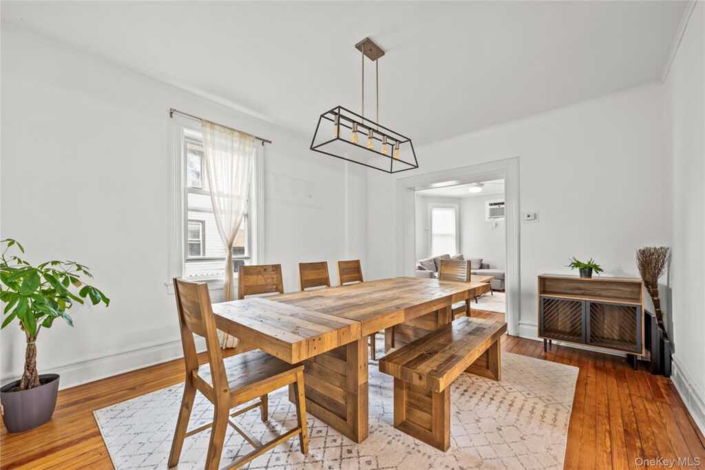 46 Meadow Lane, New Rochelle, NY 10805 - Photo 26 of 39