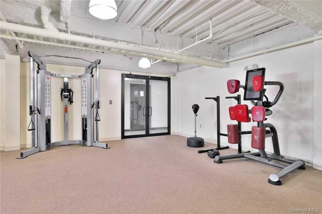68 Lake Street, Unit #305, White Plains, NY 10603 - Photo 23 of 33