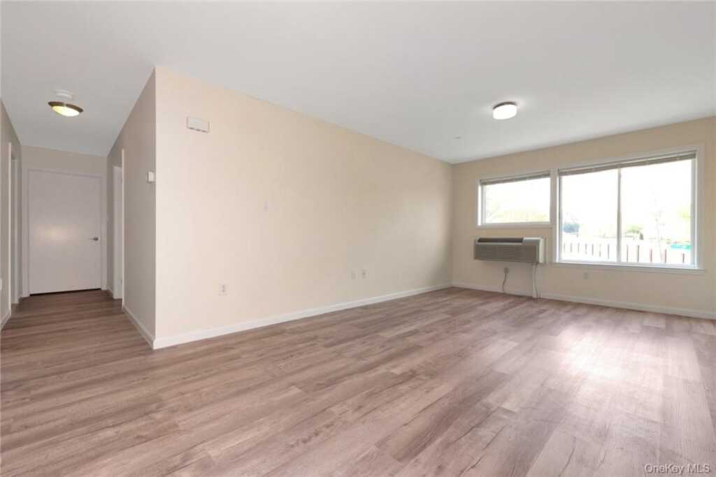 68 Lake Street, Unit #305, White Plains, NY 10603 - Photo 3 of 33