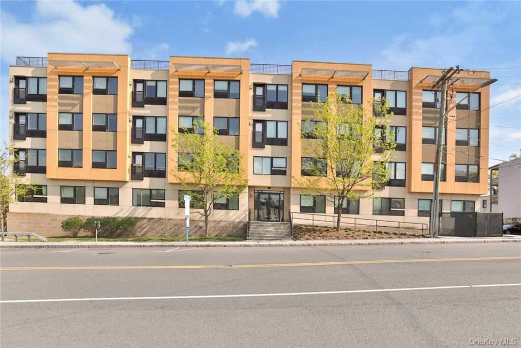 68 Lake Street, Unit #305, White Plains, NY 10603 - Photo 31 of 33