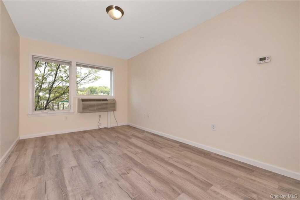 68 Lake Street, Unit #305, White Plains, NY 10603 - Photo 5 of 33