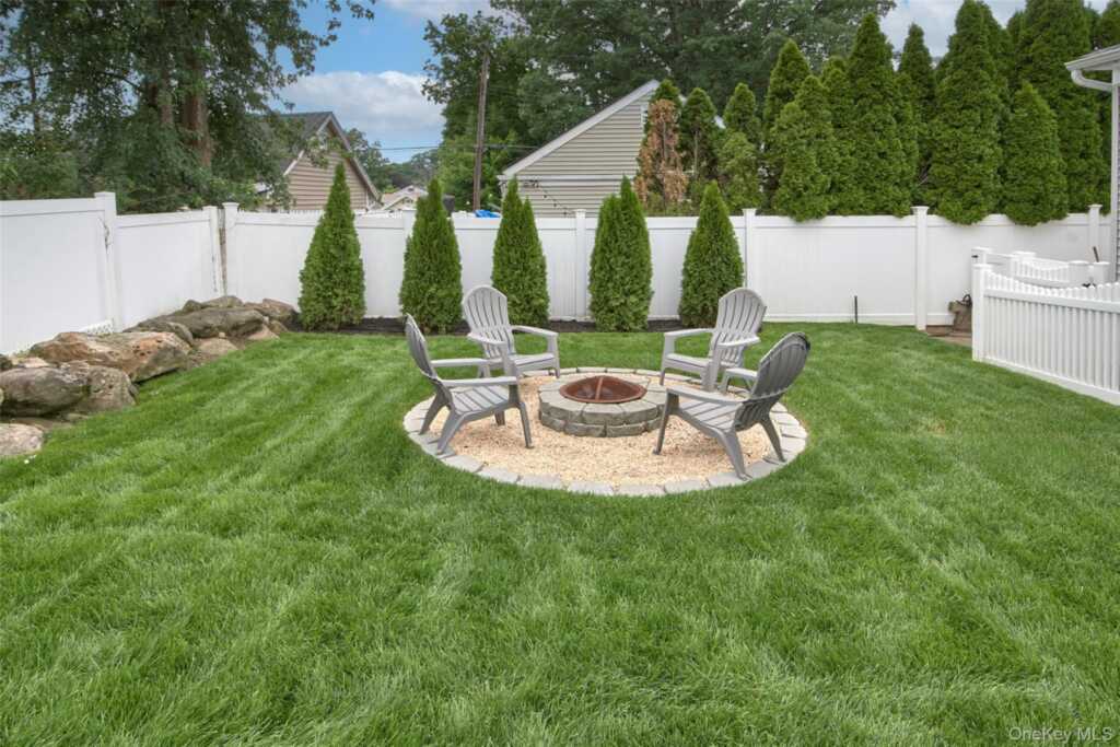 107 Adams Avenue, Rye, NY 10573 - Photo 23 of 24