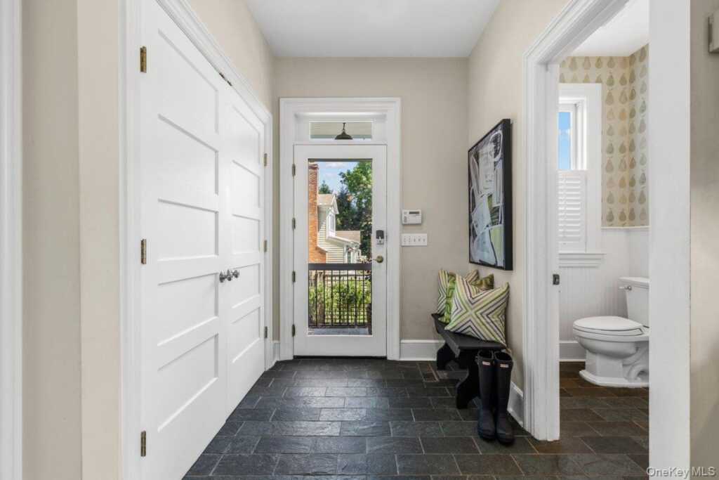 731 Forest Avenue, Rye, NY 10580 - Photo 18 of 50