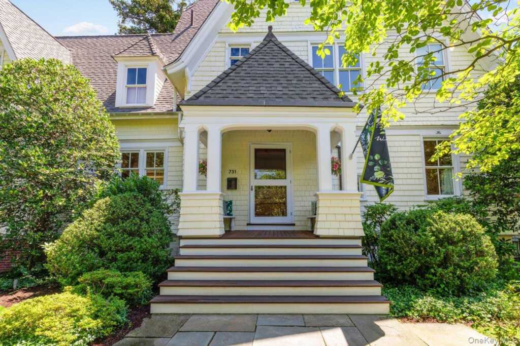 731 Forest Avenue, Rye, NY 10580 - Photo 7 of 50