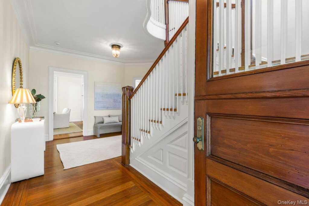 731 Forest Avenue, Rye, NY 10580 - Photo 8 of 50