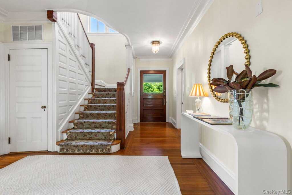 731 Forest Avenue, Rye, NY 10580 - Photo 9 of 50